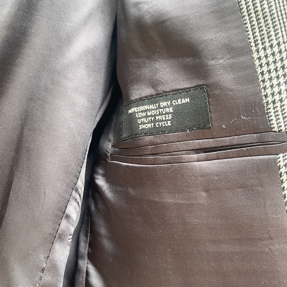 Jacket - Picture 2 of 4
